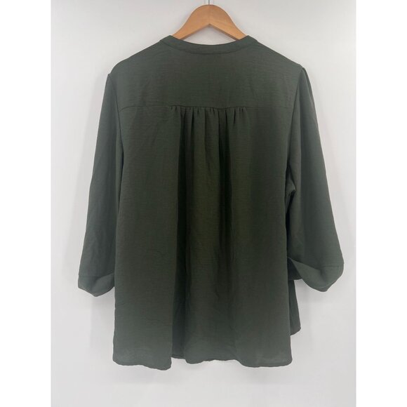 Cocomo Woman Plus Size 2X Olive Green Popover 3/4 Sleeve Blouse - Picture 2 of 8
